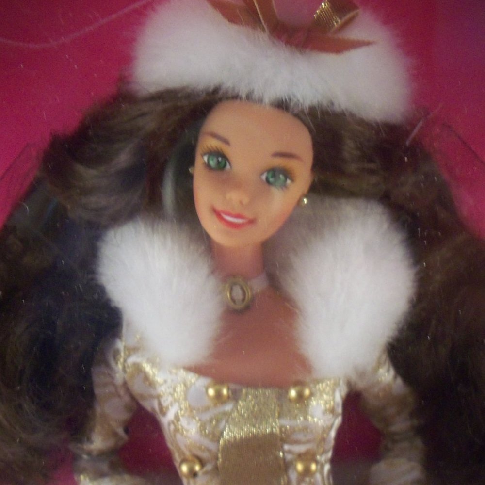 BARBIE HOLIDAY SPECIAL EDITION GOLD AND WHITE SPECTACULAR